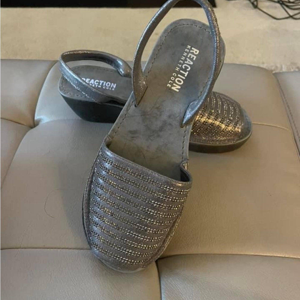 Kenneth Cole Reaction Sandals